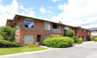 Carlton Manor in Everett, WA - Building Photo