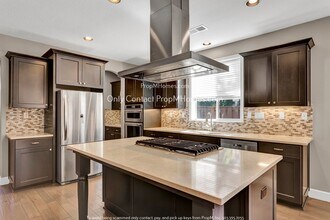 16983 NW Lynch Ln in Portland, OR - Building Photo - Building Photo