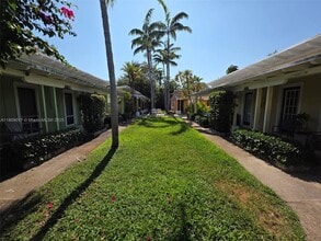 809 NE 17th Ave in Fort Lauderdale, FL - Building Photo - Building Photo