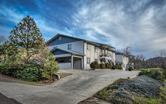 190 Ransom Rd in Weaverville, CA - Building Photo