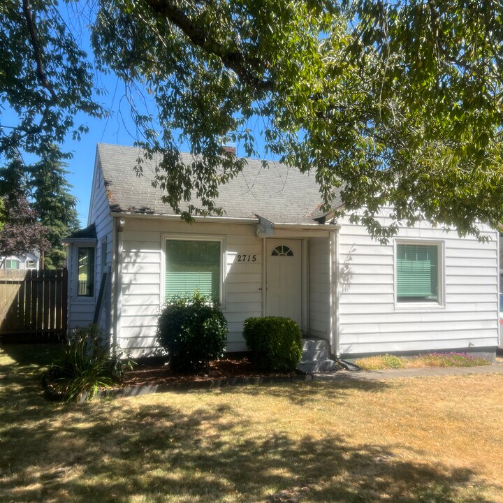 2715 O St in Vancouver, WA - Building Photo
