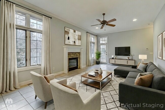 3253 S Kickapoo Ave in Springfield, MO - Building Photo - Building Photo