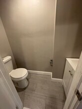 3715 Oakmont Ave in Baltimore, MD - Foto de edificio - Building Photo