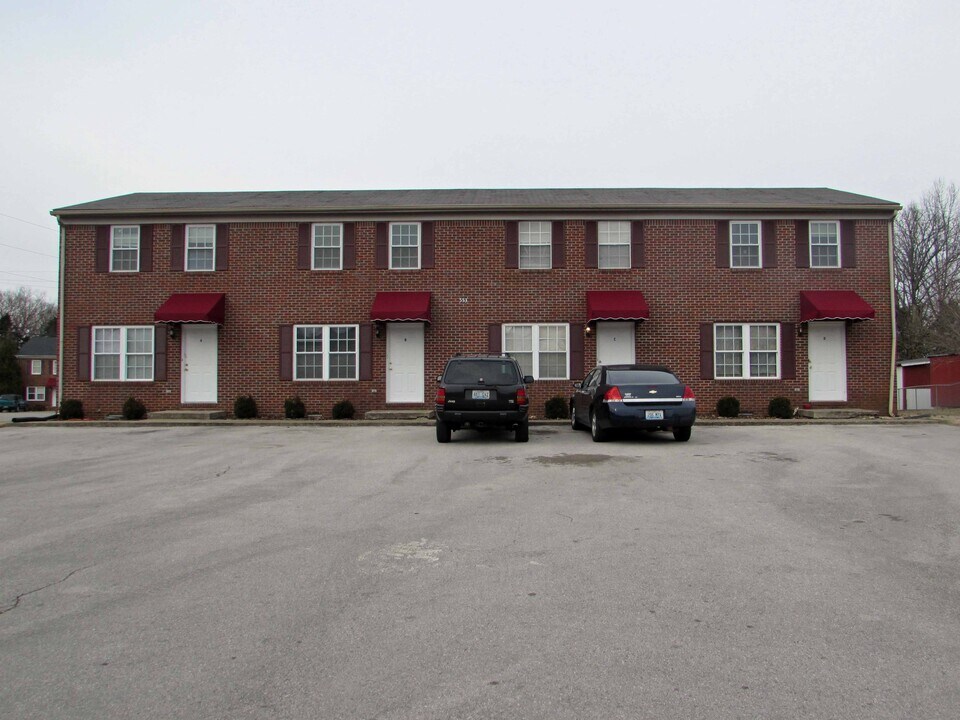 582 Lost Cir, Unit C in Bowling Green, KY - Foto de edificio