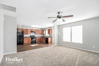 4010 Shallowcreek Ct in Winston-Salem, NC - Building Photo - Building Photo