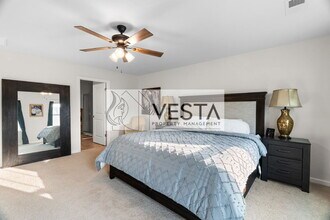 575 Country Oak Dr in Asheville, NC - Building Photo - Building Photo