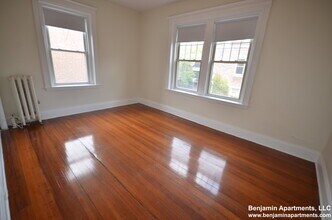 1788 Beacon St, Unit 6A in Brookline, MA - Building Photo - Building Photo