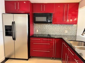 403 NW 68th Ave in Plantation, FL - Building Photo