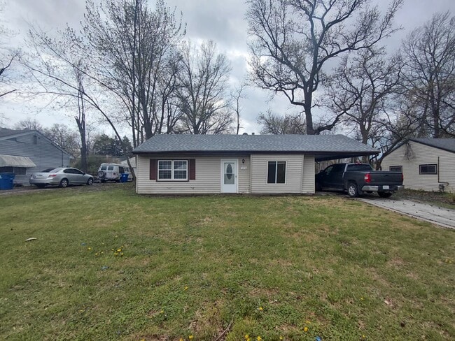 property at 1218 Maple Ave