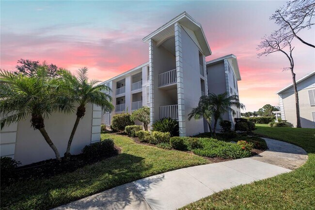 property at 437 Cerromar Ln