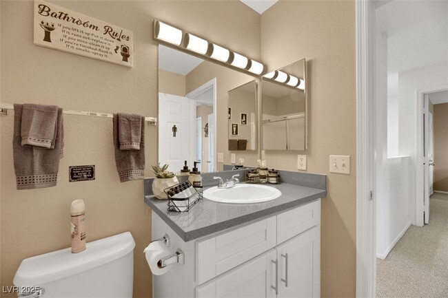 7989 Lisa Dawn Ave in Las Vegas, NV - Building Photo - Building Photo