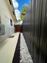 3863 SW 145th Ave in Miami, FL - Building Photo - Building Photo