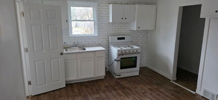 1831 S Westmoreland Ave in Peoria, IL - Building Photo - Building Photo