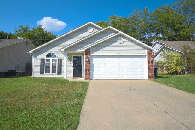 property at 89 W Fairlane Ct