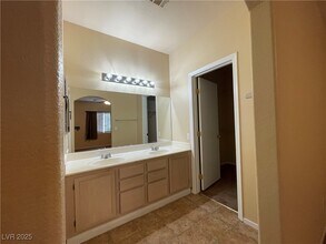 6800 Indian Chief Dr in Las Vegas, NV - Building Photo - Building Photo