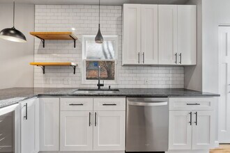 1149 Summit St in Columbus, OH - Building Photo - Building Photo