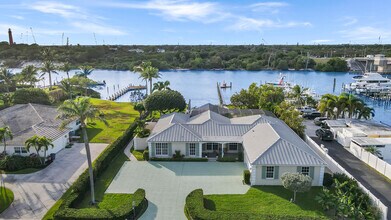 107 Lighthouse Dr in Jupiter, FL - Building Photo - Building Photo