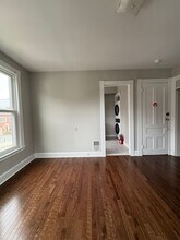 83 Sachem St, Unit 2R in New Haven, CT - Building Photo - Building Photo