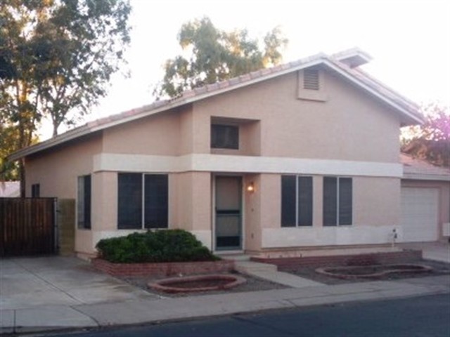 1307 E Liberty Shores Dr in Gilbert, AZ - Building Photo