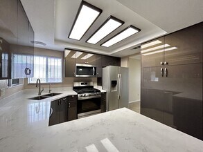 12900 Cuando Way in Desert Hot Springs, CA - Building Photo - Building Photo