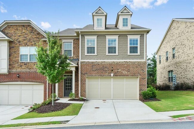 property at 2422 Norwood Dr SE