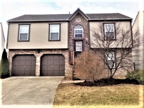 212 Charing Cross St in Galloway, OH - Building Photo