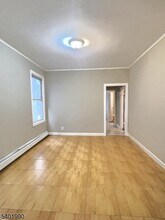 581 Walnut St in Elizabeth, NJ - Building Photo - Building Photo