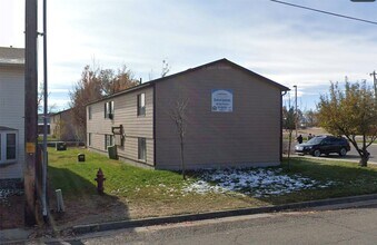 1415 W Park Ave in Riverton, WY - Building Photo - Building Photo