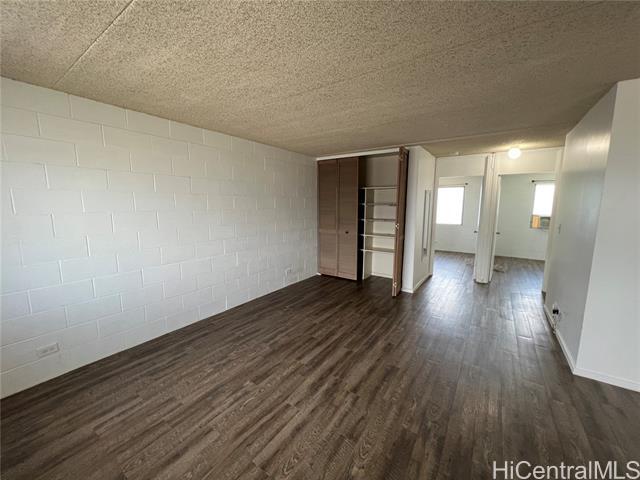 835 Puuhale Rd in Honolulu, HI - Building Photo