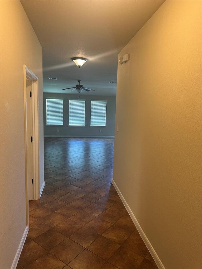 7714 Squirrel Hollow Dr in Georgetown, TX - Building Photo - Building Photo