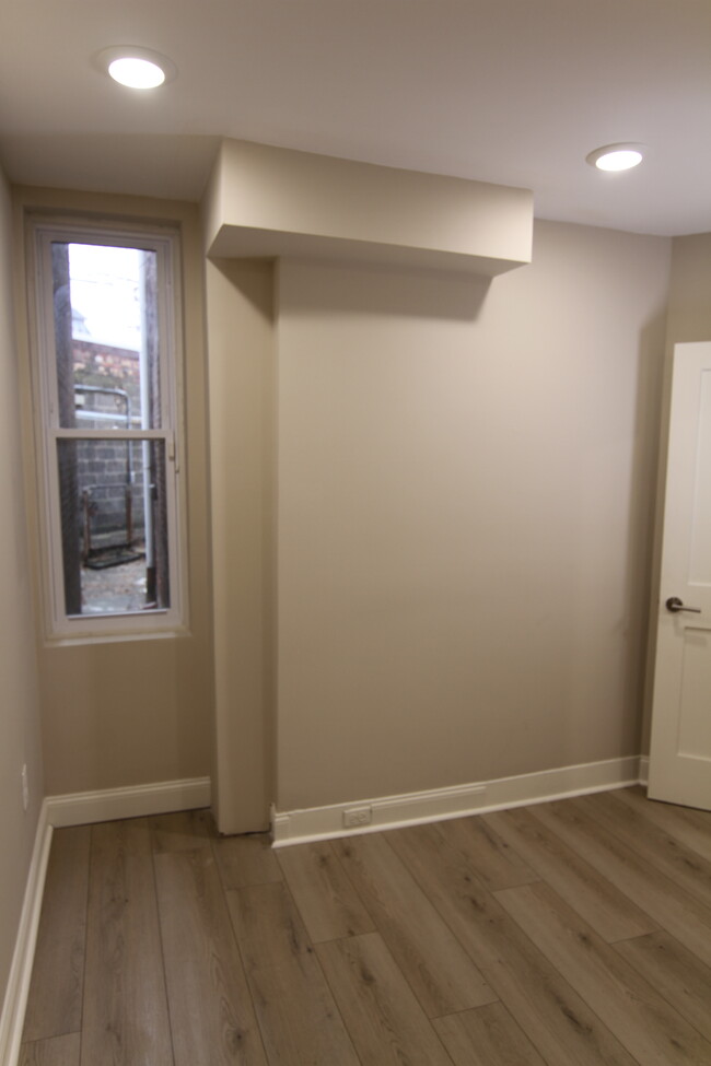 4810 Oxford Ave in Philadelphia, PA - Building Photo - Building Photo