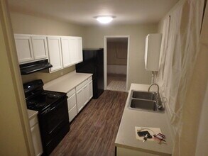 1419 SW Caledon St in Topeka, KS - Building Photo - Building Photo