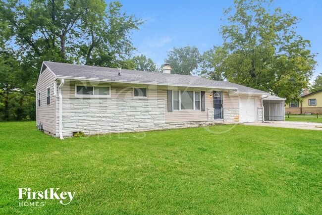 5730 Laurel Hall Dr in Indianapolis, IN - Foto de edificio - Building Photo