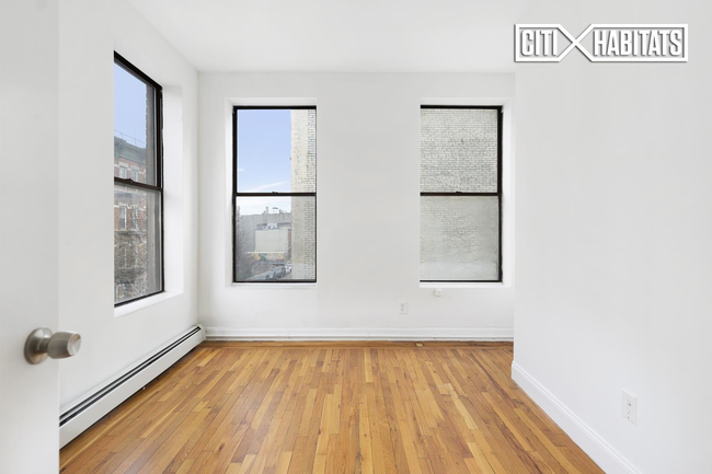 313 S 4th St-Unit -C3 in Brooklyn, NY - Foto de edificio - Building Photo