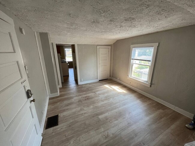 808 W Beechwood Ave in Muncie, IN - Building Photo - Building Photo
