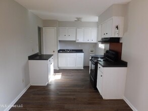 1827 Custer Dr in Southaven, MS - Building Photo - Building Photo