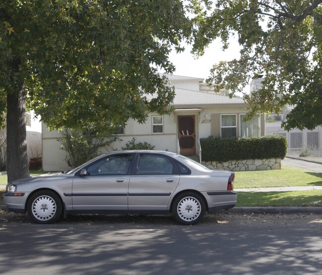 1540 Golden Gate Ave in Los Angeles, CA - Building Photo - Building Photo