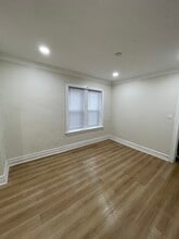 4044 W Hirsch St, Unit 1R in Chicago, IL - Building Photo - Building Photo