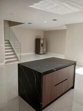 1065 River Birch St in Hollywood, FL - Building Photo - Building Photo