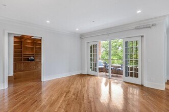 3657 Peachtree Rd NE in Atlanta, GA - Building Photo - Building Photo