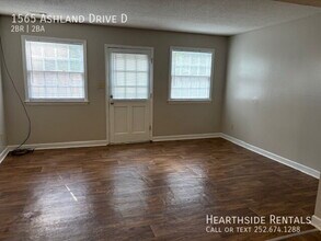 1565 Ashland Dr in Greenville, NC - Building Photo - Building Photo