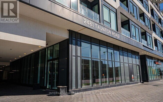 2481 Taunton Rd in Oakville, ON - Building Photo - Building Photo