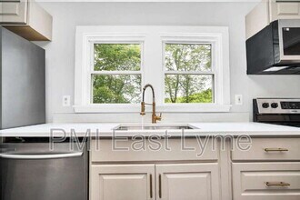 44 Summer St in Norwich, CT - Building Photo - Building Photo