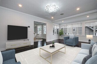 70 Brambach Ave in Scarsdale, NY - Building Photo - Building Photo