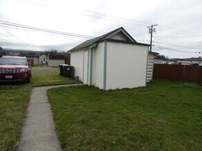 1022 Caroline St in Port Angeles, WA - Building Photo - Building Photo