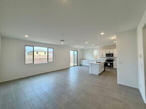 5874 Sunset Creek St in Enterprise, NV - Building Photo - Building Photo