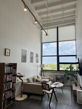 4000 W Diversey Ave in Chicago, IL - Building Photo - Building Photo