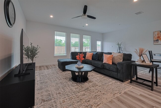 10405 Hadley Pk Trl in Houston, TX - Building Photo - Building Photo