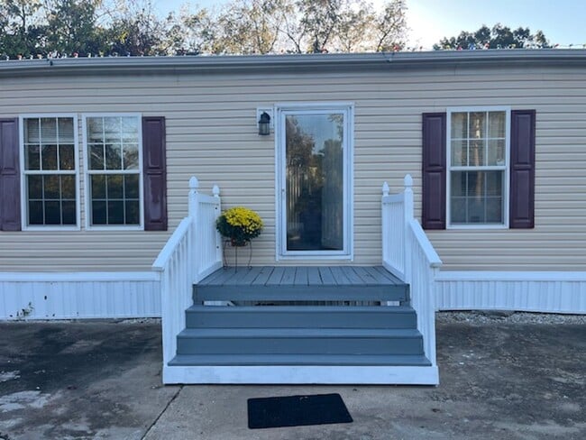 72 Henry Harris Ln in Troy, MO - Building Photo - Building Photo
