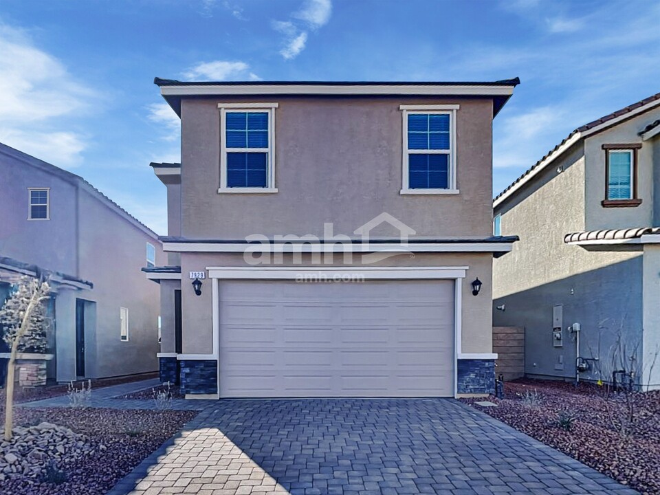 7929 Banquero Ct in Las Vegas, NV - Building Photo